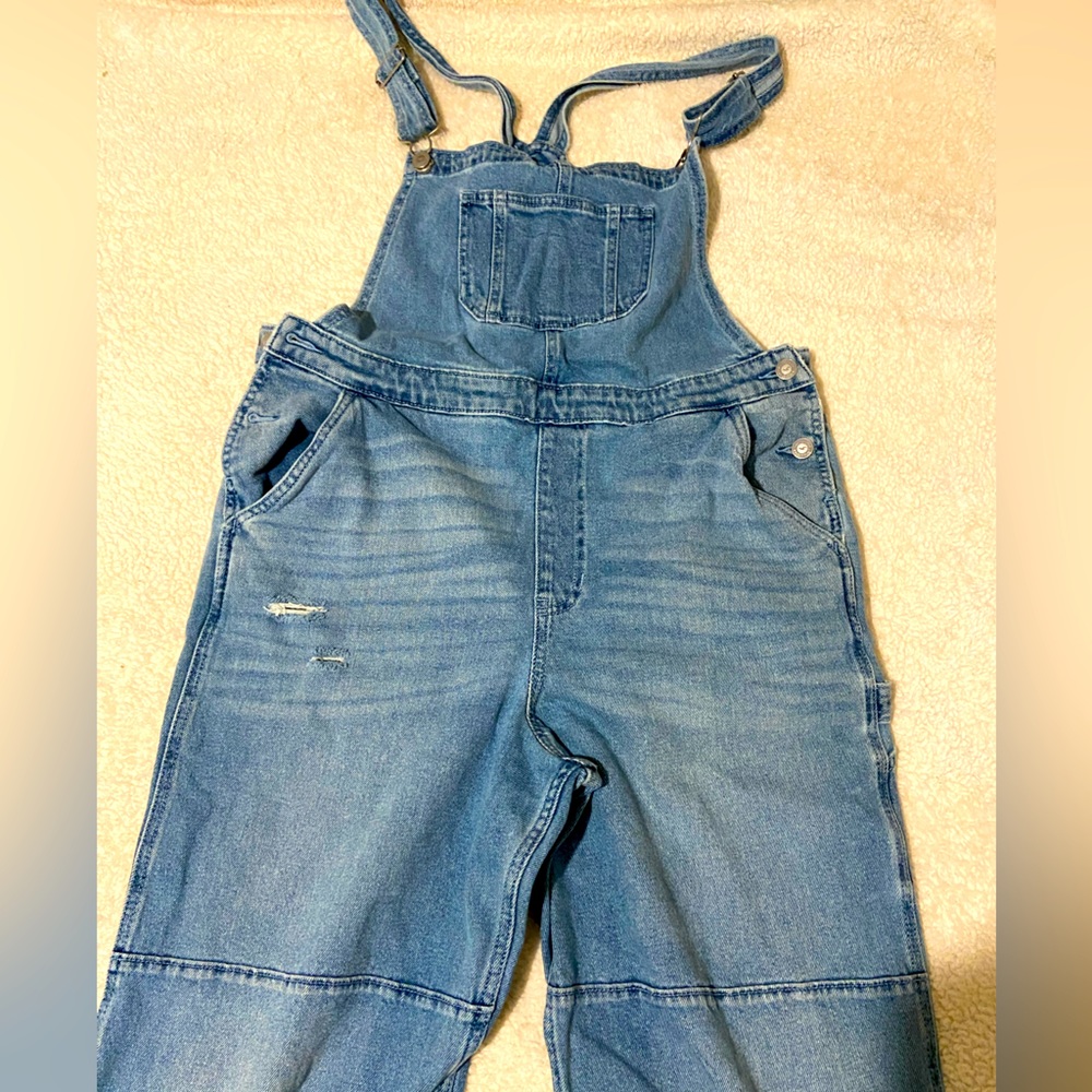 Hollister distressed overalls size L